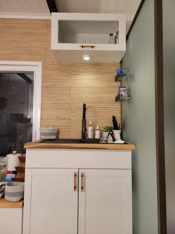 Casa Azul houseboat Key West &ndash; kitchenette sink and storage